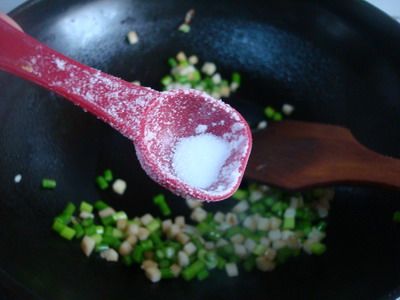 Satisfying with an Extra Bowl - Shiitake Mushroom Tea-infused Soy Sauce Fried Rice Cooking Steps