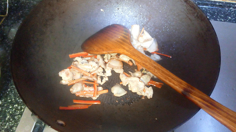 Steps for making Stir-fried Cauliflower with Tremella Fuciformis