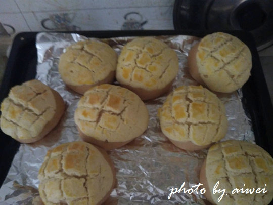 Pineapple Bun Making Steps