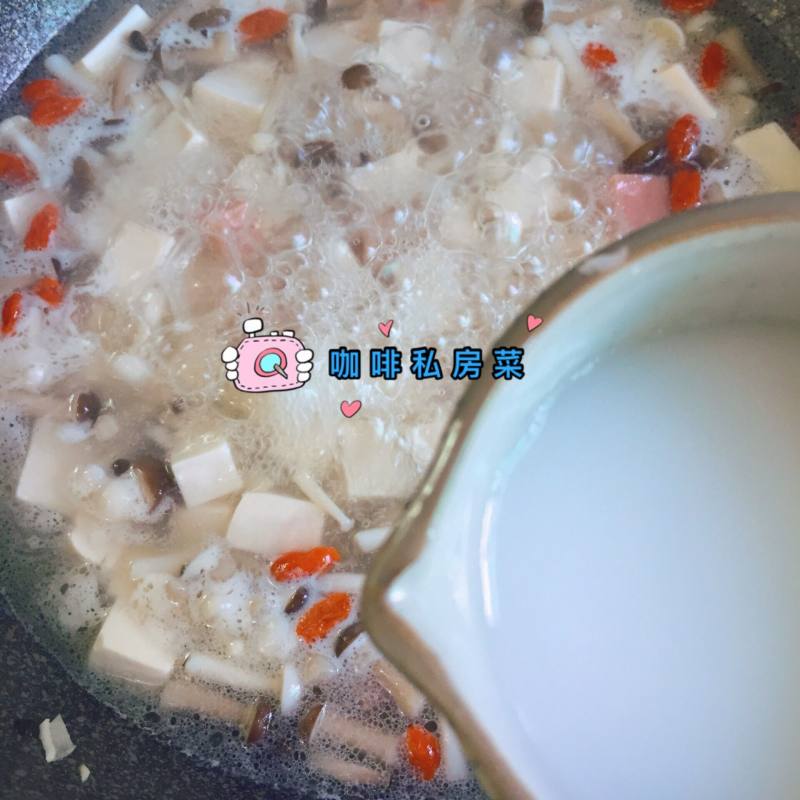 Steps for Cooking Mushroom and Tofu Soup