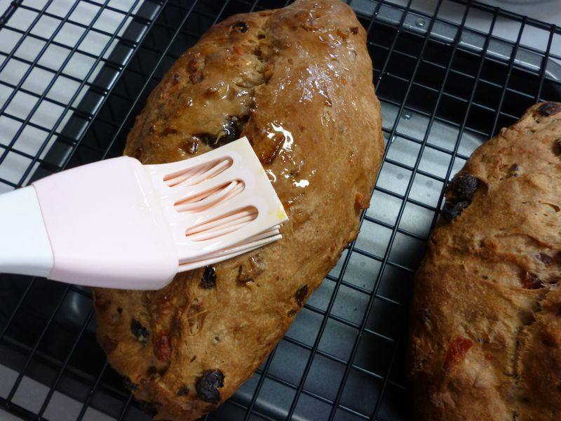 Detailed Steps for Cooking Traditional German Christmas Pastry - Stollen