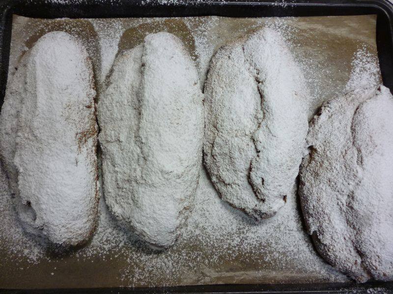 Detailed Steps for Cooking Traditional German Christmas Pastry - Stollen