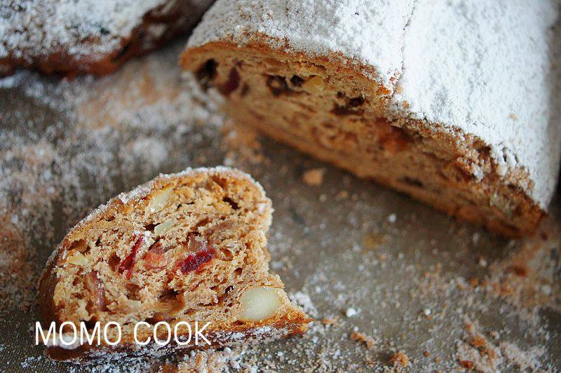 Detailed Steps for Cooking Traditional German Christmas Pastry - Stollen