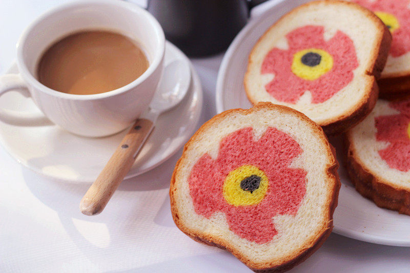 Blooming Flowers Toast