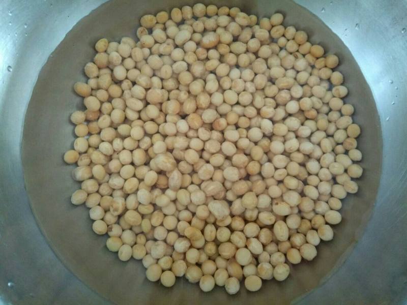 Steps for Making Salted Vegetable Stir-Fried Soybeans