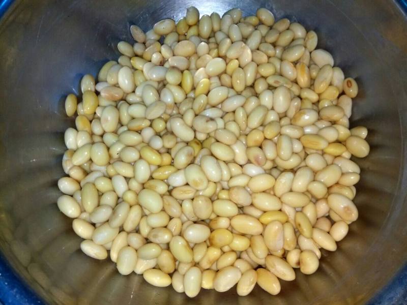 Steps for Making Salted Vegetable Stir-Fried Soybeans