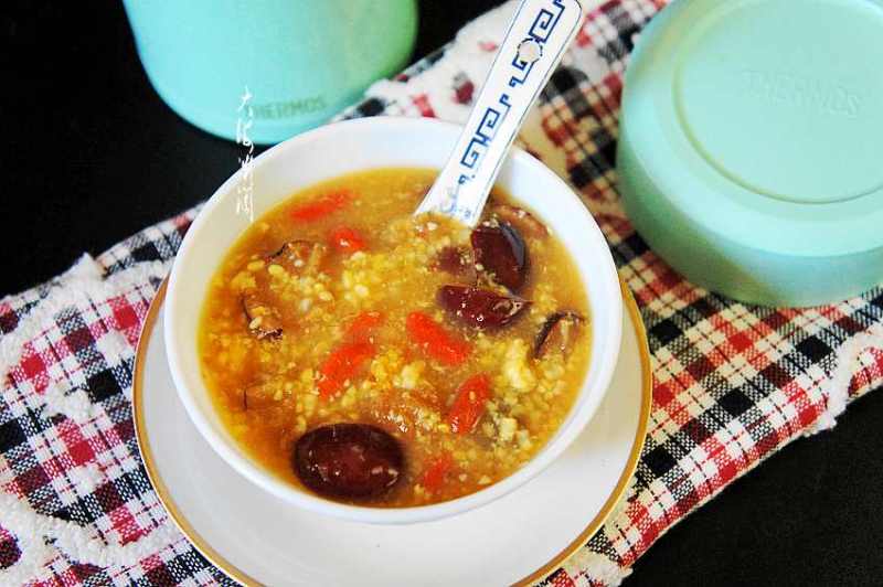 Tender Corn with Goji Berries and Red Dates Congee