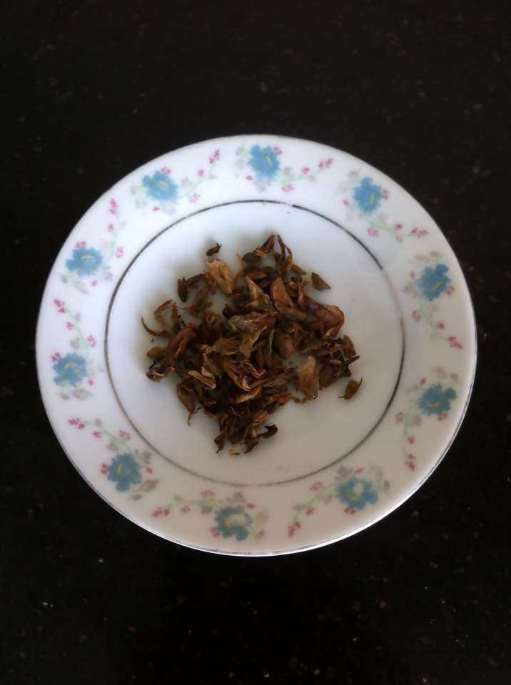 Steps for Making Hangover-Relieving Three-Flower Tea