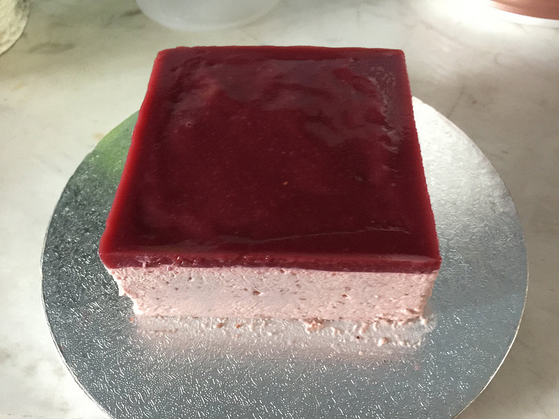 Steps to Make Raspberry Mousse