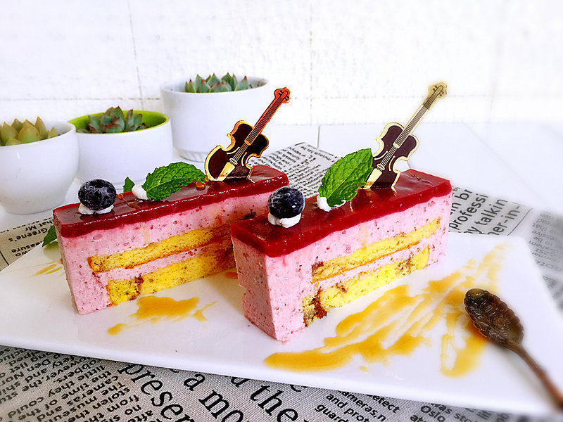 Steps to Make Raspberry Mousse