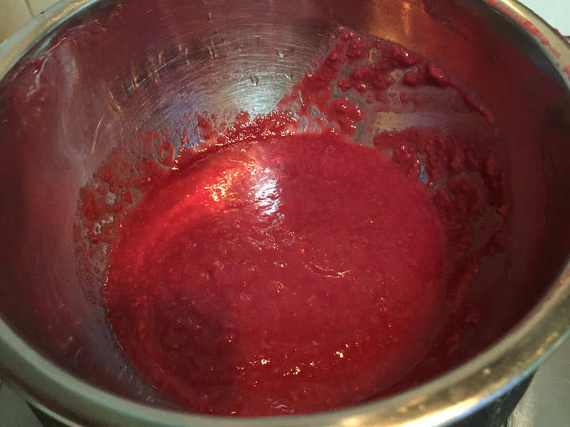 Steps to Make Raspberry Mousse