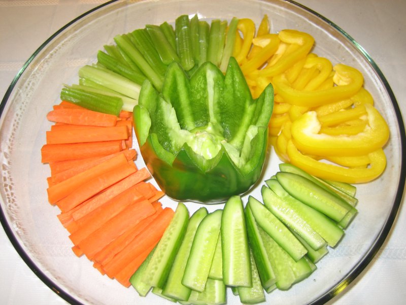 Steps for Making Mixed Fresh Vegetable Platter