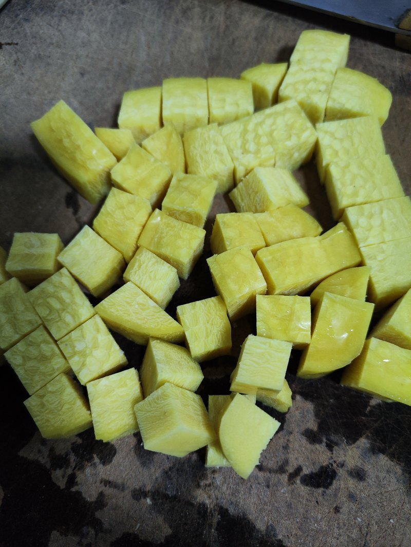 Steps for Making Egg Fried Yellow Rice Cake