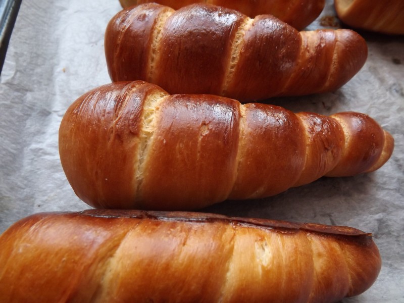 Cocoa Spiral Roll Cooking Steps