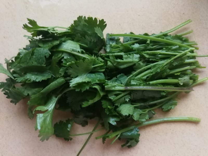 Chinese Cabbage and Cilantro Hot Pot Meatballs Cooking Steps