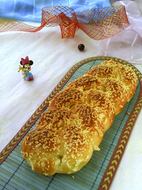 Fresh Cream Braided Bread