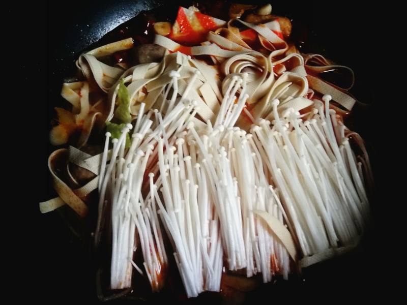 #FamilyReunionDinner#Spicy Hot Pot Cooking Steps