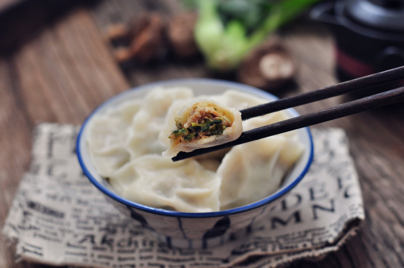 Green Vegetable and Pork Dumplings