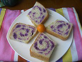Steps for Making Purple Sweet Potato Toast