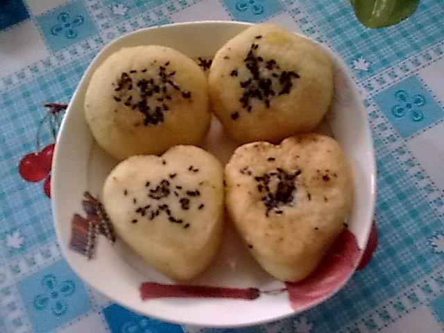 Sesame Yellow Soybean Cake