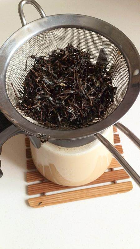 Detailed Steps for Making Low-fat Homemade Yin-Yang Milk Tea