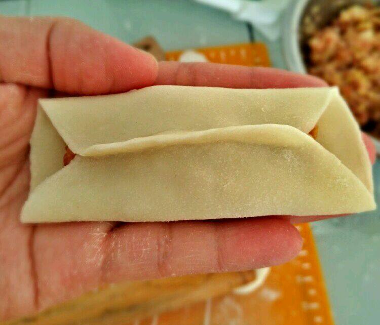 Detailed steps for making Bai Cai Zhu Rou Mi Guo Tie (Chinese Cabbage and Pork Dumplings)