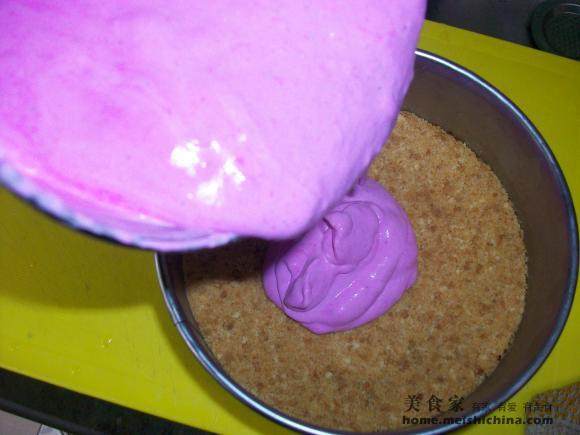 No-bake Cake Recipe: Dragon Fruit Mousse Step-by-Step