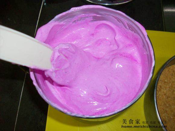 No-bake Cake Recipe: Dragon Fruit Mousse Step-by-Step