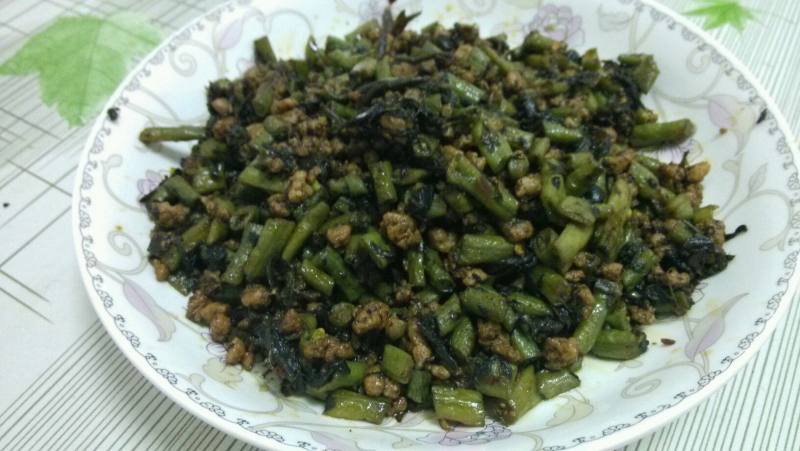 Minced Pork with Pickled Olive and String Beans