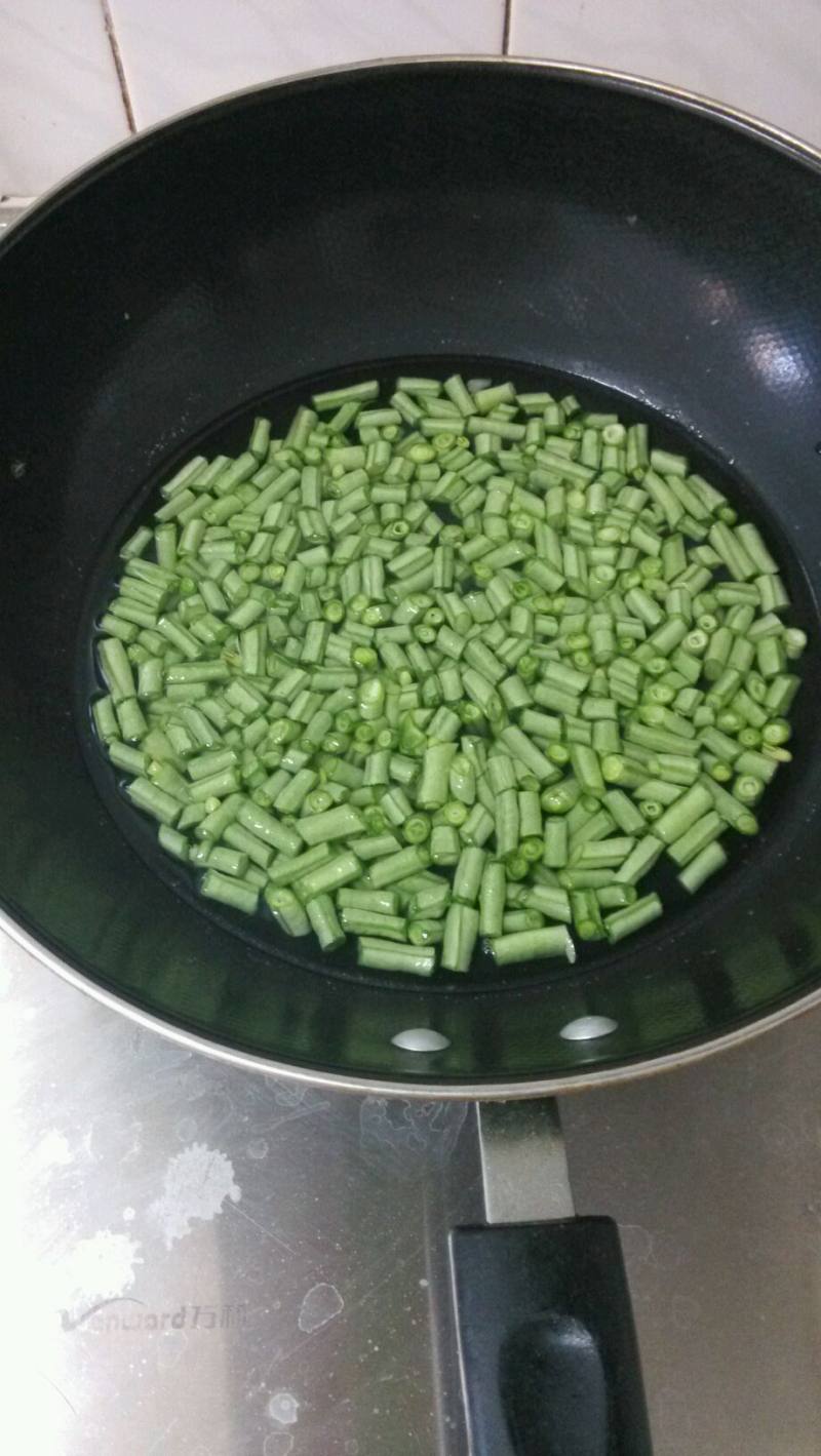 Steps for Minced Pork with Pickled Olive and String Beans