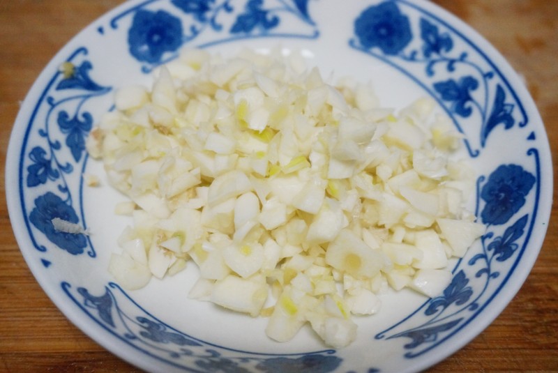 Steps for Cooking Beef with Enoki Mushrooms