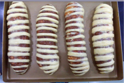 Steps for Making Red Bean Caterpillar Bread