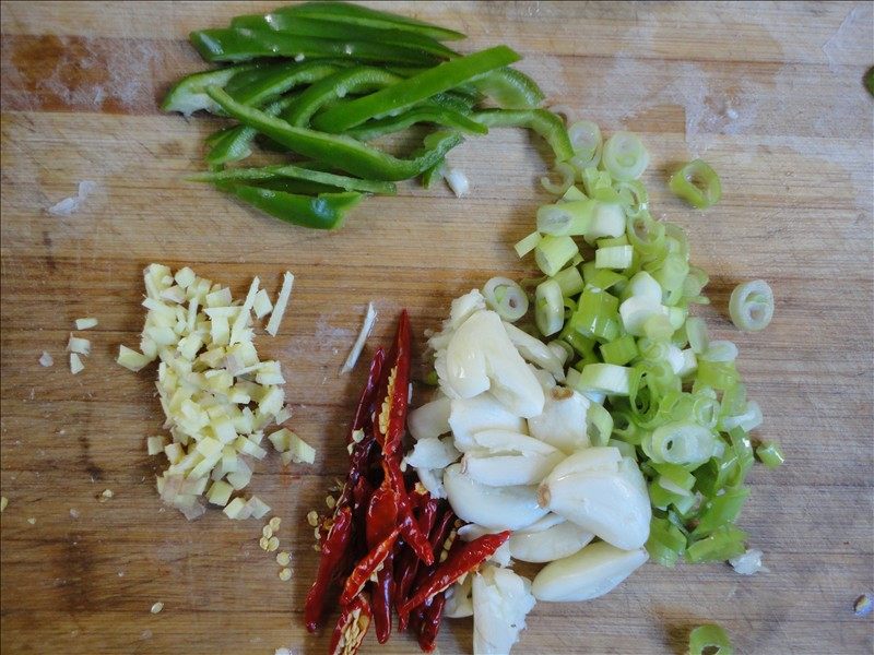 Steps for Making Fried Fish and Shrimp Pancake