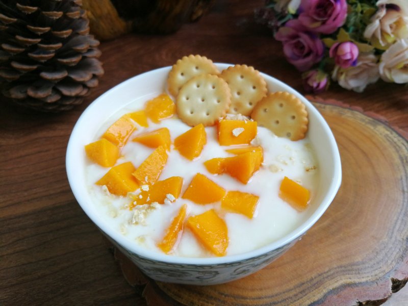 Mango Oat Yogurt Cup