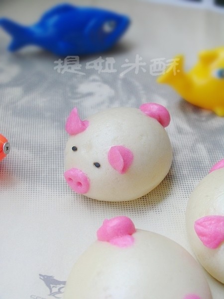 Cute and Delicious - Piggy Fruit Buns