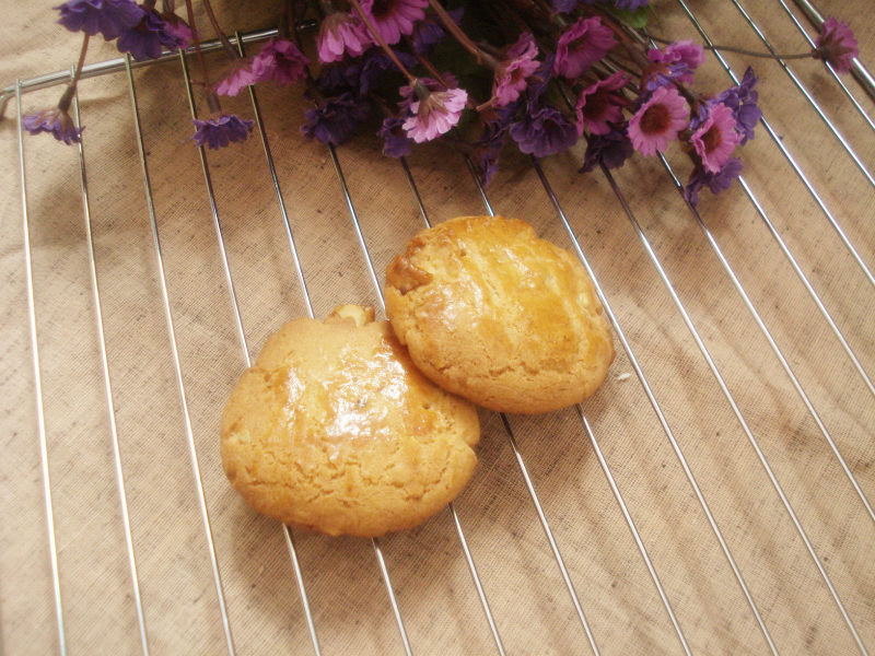 Steps for Making Walnut Pastry