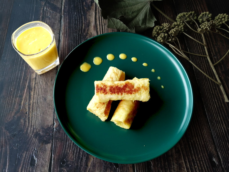 Steps for Cooking Mango Toast Roll with Mango Smoothie