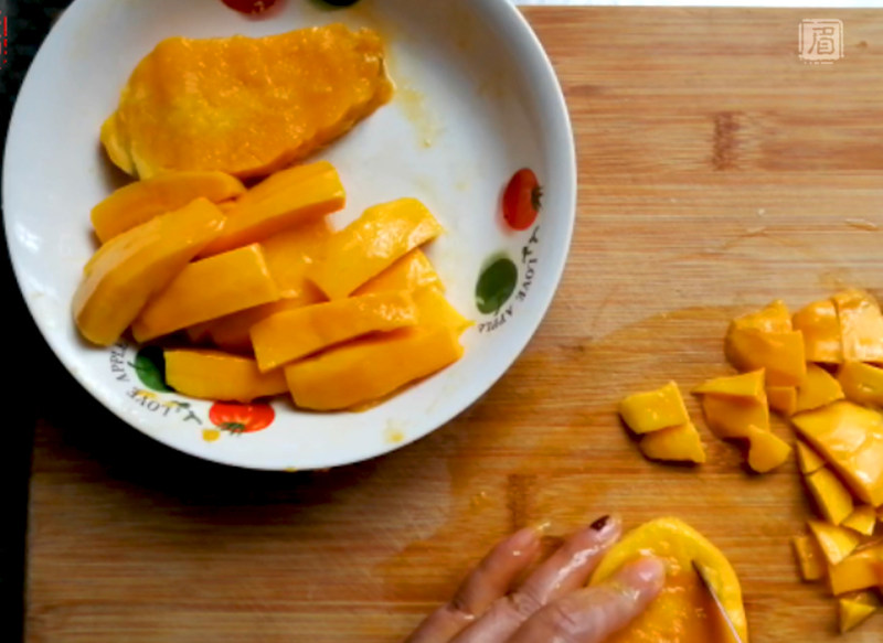 Steps for Cooking Mango Toast Roll with Mango Smoothie