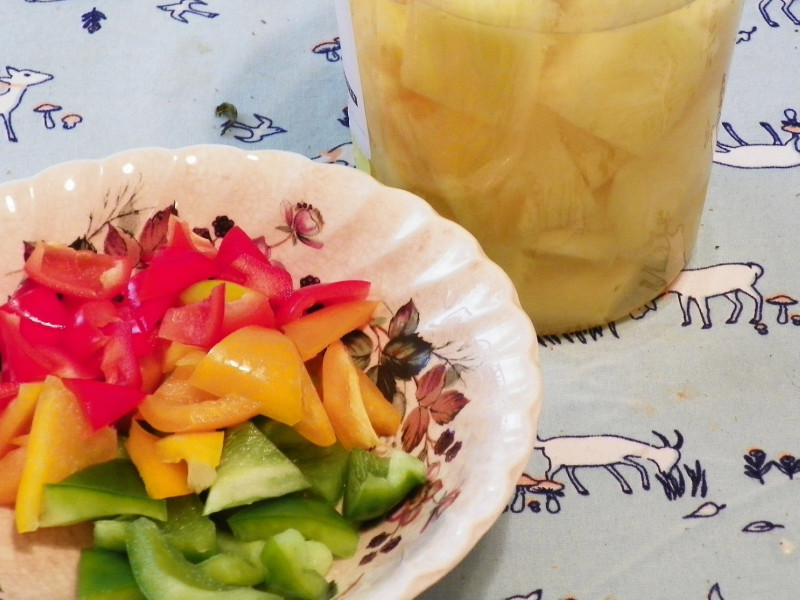 Steps for Making Pineapple Beef Stir-Fry