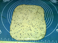 Steps for Making Whole Wheat Sesame Toast with Pre-ferment