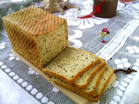 Whole Wheat Sesame Toast with Pre-ferment