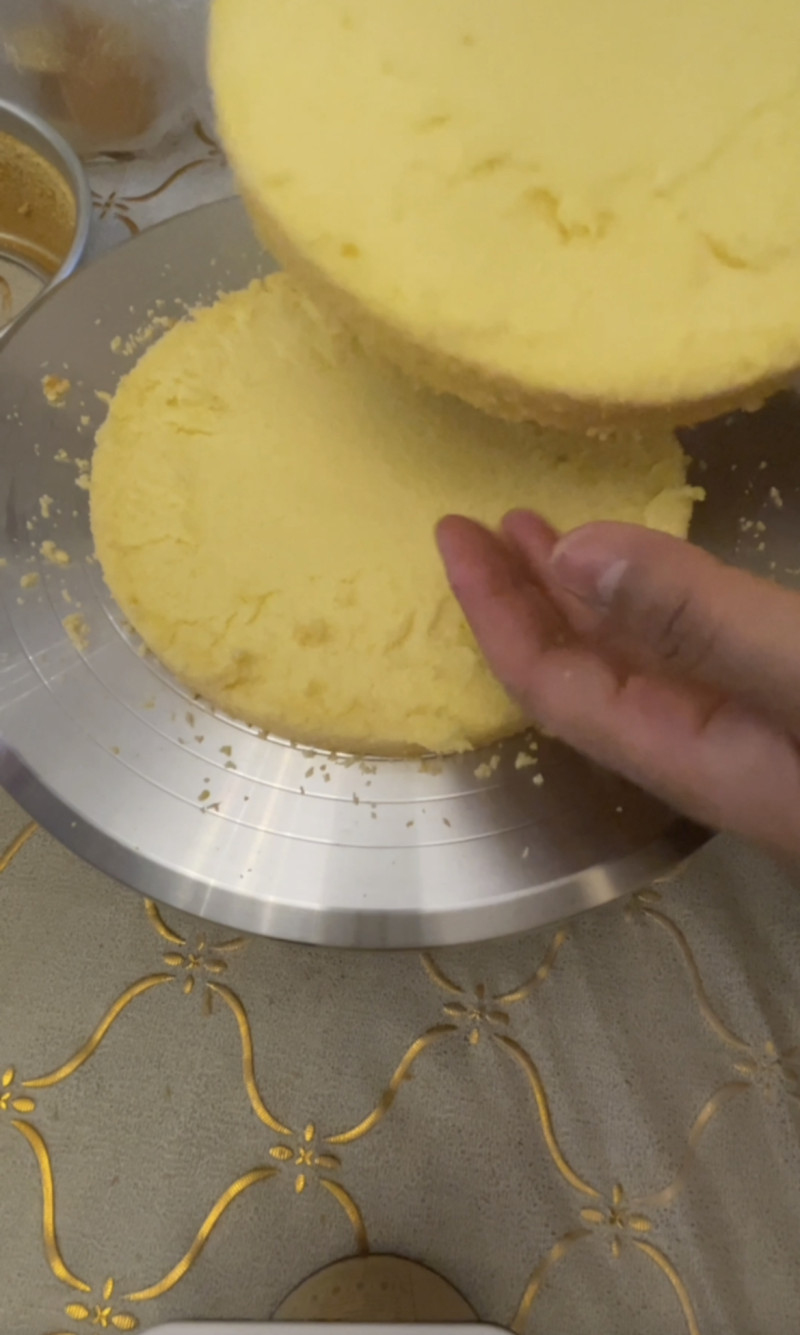 Steps for Making 8-Inch Birthday Cake