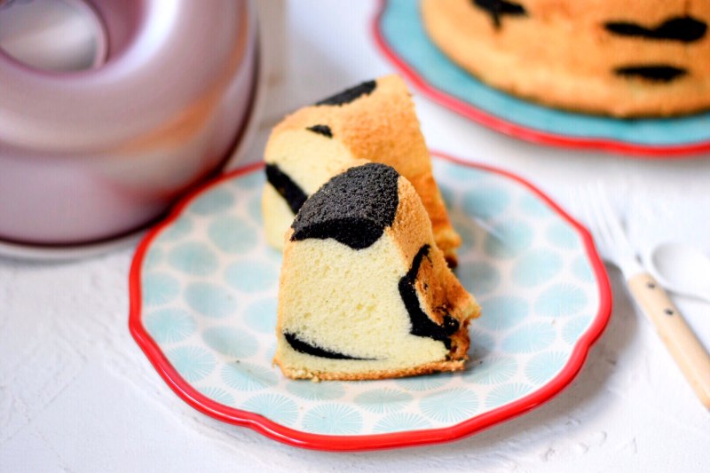 Cow Pattern Chiffon Cake