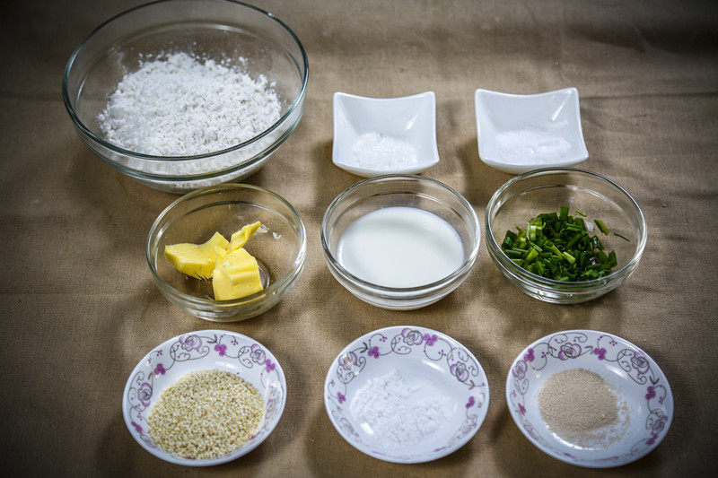 Steps for making Homemade Scallion Soda Crackers (Baked in Oven)