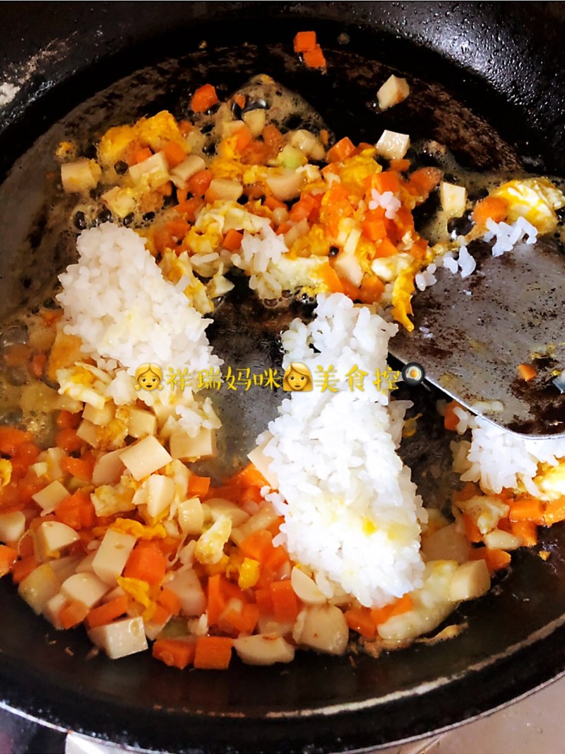 【Lucky Baby Table】Fish Sausage, Shrimp, and Preserved Egg Fried Rice Step-by-Step