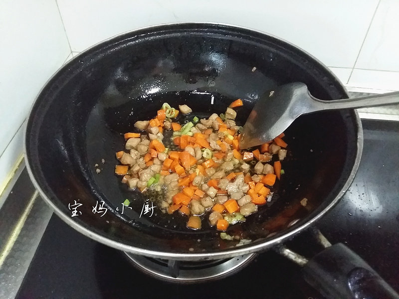 Steps for Cooking Mixed Vegetable Cat Ear Noodles