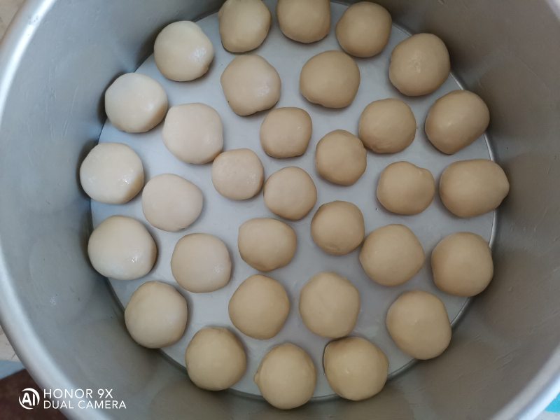 Steps for Making Sour Yogurt Pearl Bread