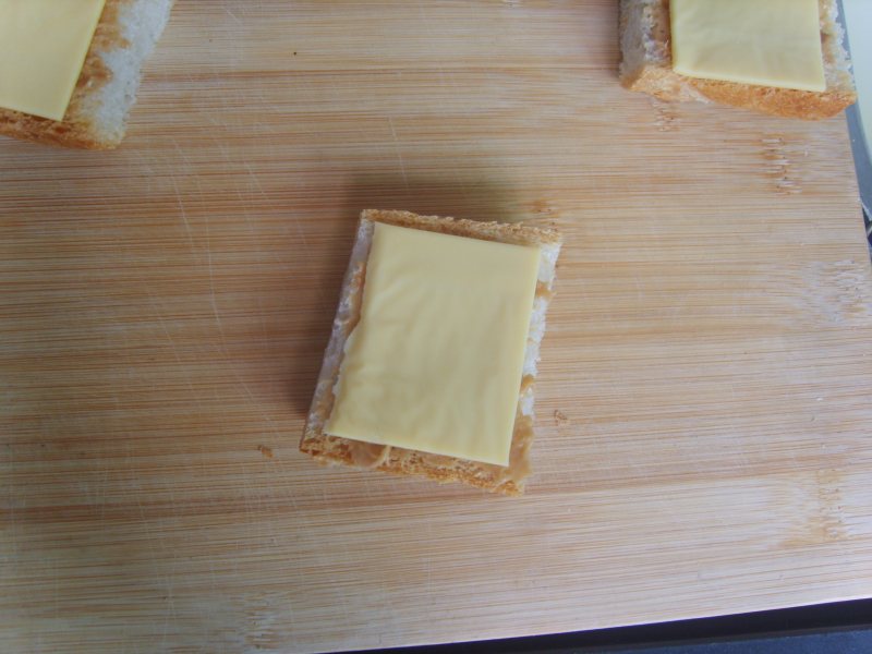 Steps for Making Cheese Baguette Slices