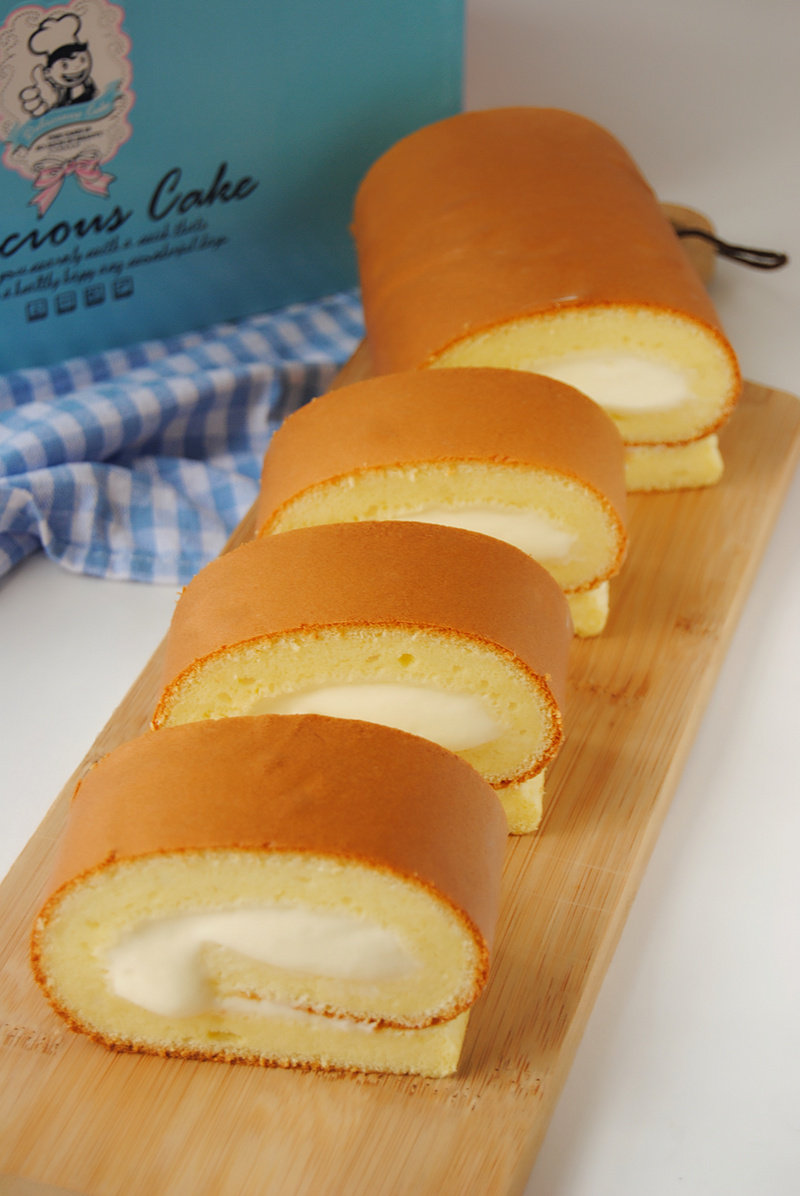 Steps for Making Old Yogurt Steamed Cake Roll