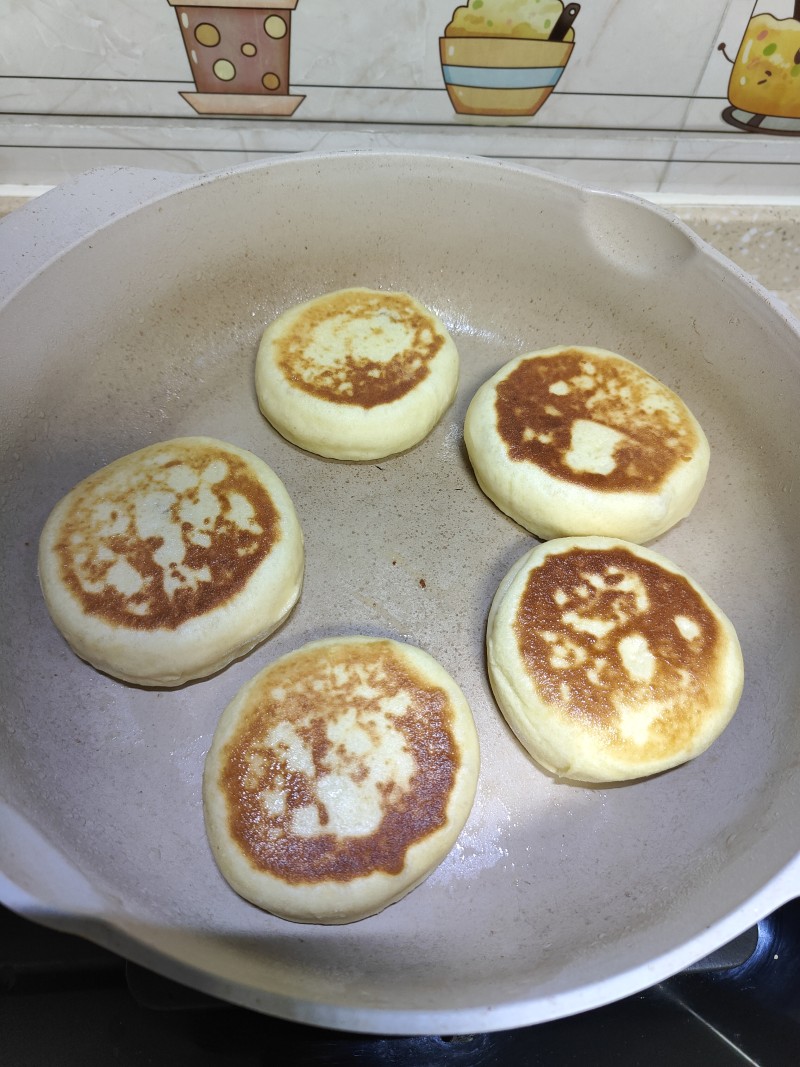 Steps for making Red Sugar Fermented Dough Cake